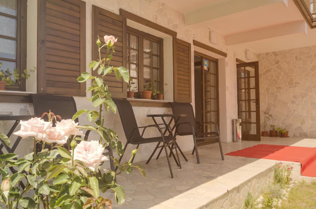 Pensiunea Carol Floresti  Ngoại thất bức ảnh